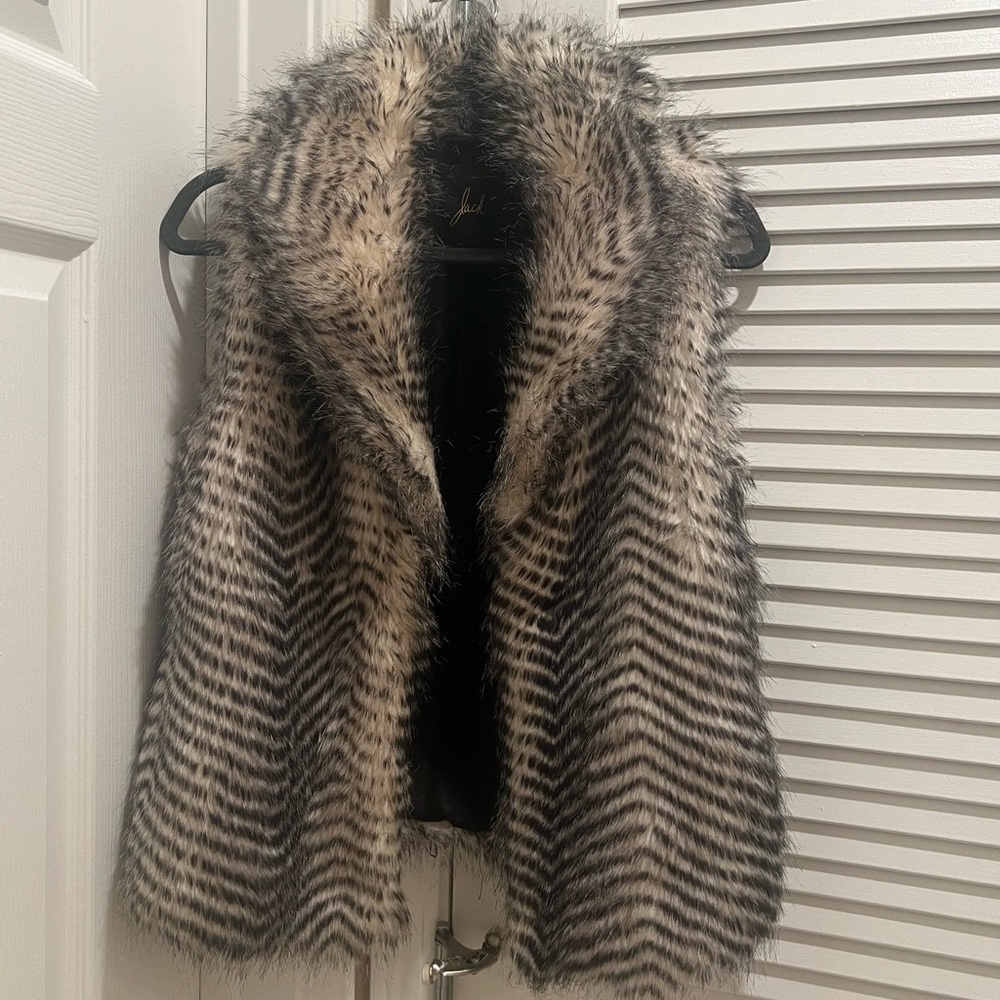 Women vest